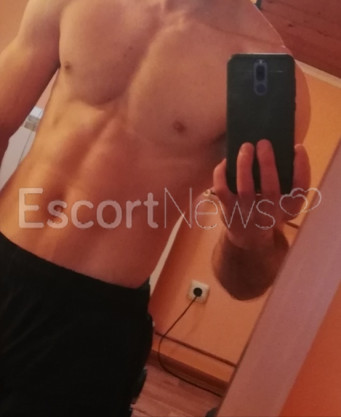 Photo escort girl Makro: the best escort service