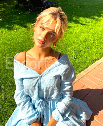 Photo escort girl Evvy: the best escort service