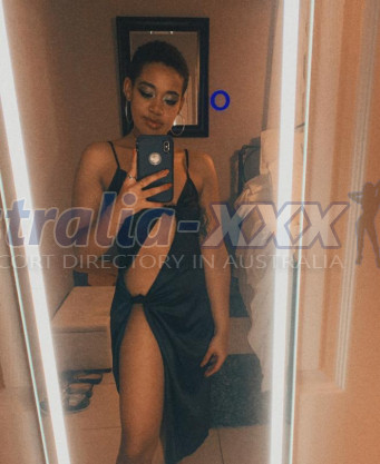 Photo escort girl Simone : the best escort service