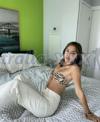 Photo escort girl Defne: the best escort service