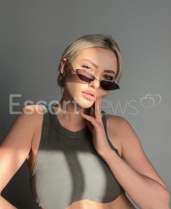 Photo escort girl LORENA: the best escort service