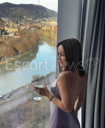 Photo escort girl ALEV: the best escort service