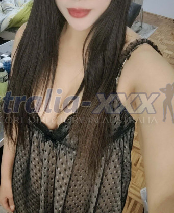 Photo escort girl Yunaa: the best escort service