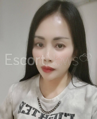 Photo escort girl Kirrinaa: the best escort service