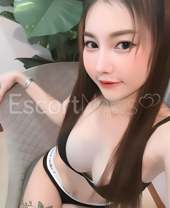 Photo escort girl Lavender: the best escort service