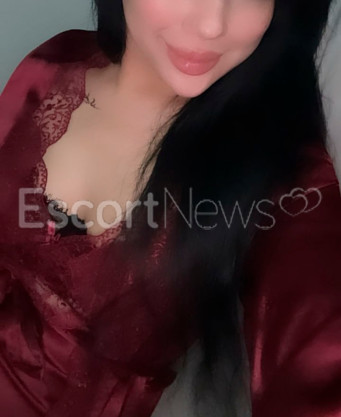 Photo escort girl Lola: the best escort service