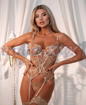 Photo escort girl SISI: the best escort service