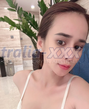 Photo escort girl July: the best escort service