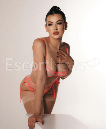Photo escort girl Zarina: the best escort service