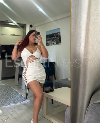 Photo escort girl Aleyna: the best escort service