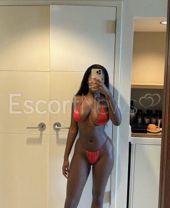 Photo escort girl Titie: the best escort service