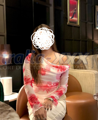 Photo escort girl Nishi: the best escort service