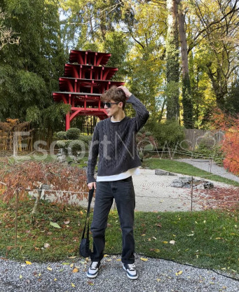 Photo escort girl PatrickTwink: the best escort service