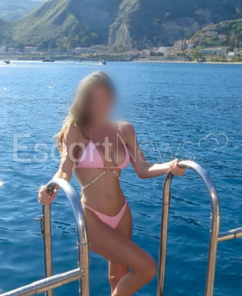 Photo escort girl Stella: the best escort service