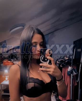 Photo escort girl Lora love: the best escort service