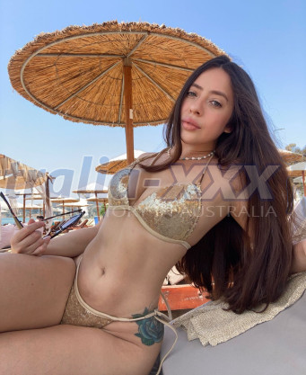 Photo escort girl Mikaela: the best escort service