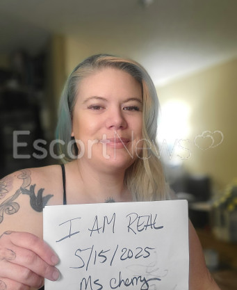 Photo escort girl Ms Cherry: the best escort service