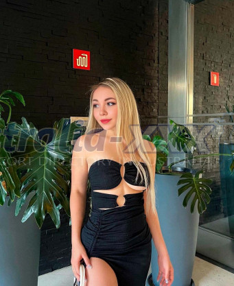 Photo escort girl Mecon: the best escort service