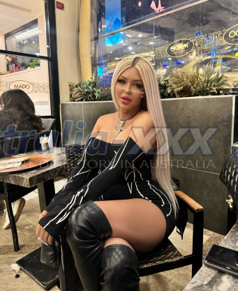 Photo escort girl Nadia : the best escort service