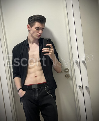 Photo escort girl Artem: the best escort service