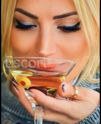 Photo escort girl Viktoria: the best escort service