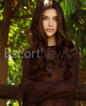 Photo escort girl Miracle: the best escort service