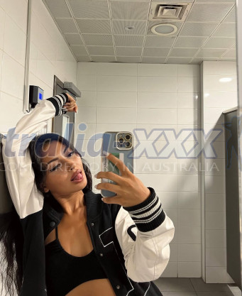 Photo escort girl Mia: the best escort service