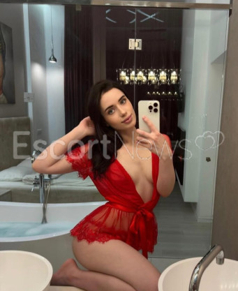 Photo escort girl Emmy : the best escort service