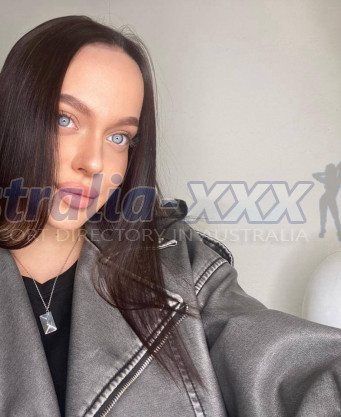 Photo escort girl Karina: the best escort service