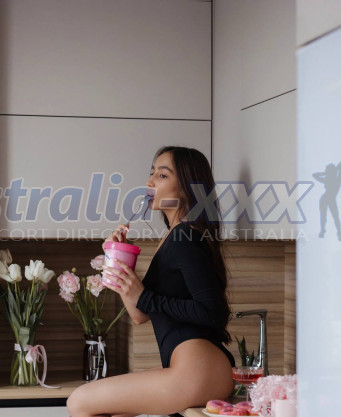 Photo escort girl Ami: the best escort service