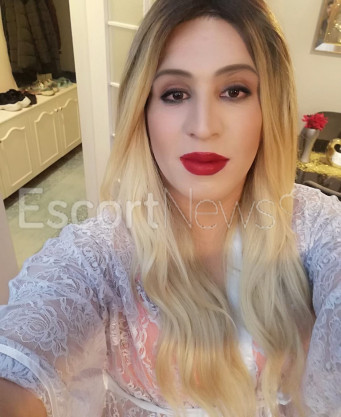 Photo escort girl Clara: the best escort service