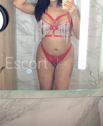 Photo escort girl Jennyfer Knust : the best escort service