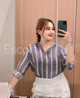 Photo escort girl Lunaa: the best escort service