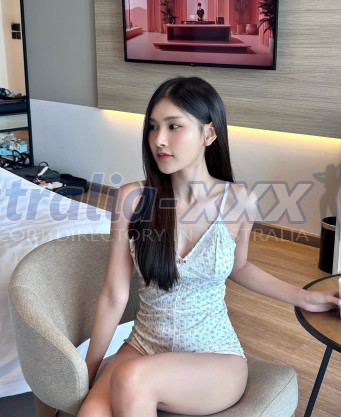 Photo escort girl Naoraa: the best escort service