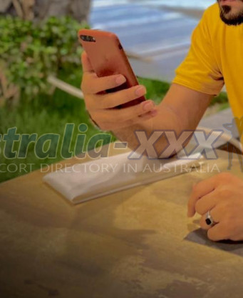 Photo escort girl Salman Shahzad: the best escort service