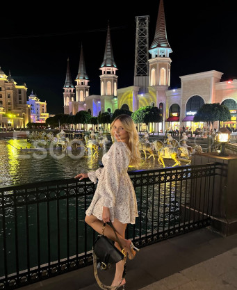 Photo escort girl Petek: the best escort service