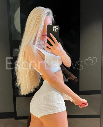 Photo escort girl Louise: the best escort service