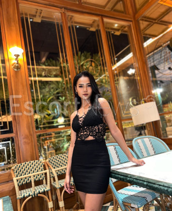 Photo escort girl Shindy Amora: the best escort service