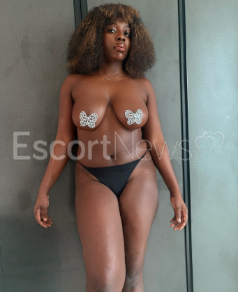 Photo escort girl Viperbee: the best escort service