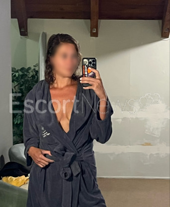 Photo escort girl Alexandra: the best escort service