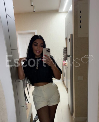 Photo escort girl Emilya: the best escort service