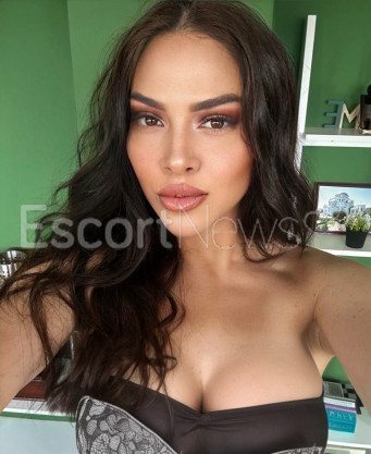 Photo escort girl Polina: the best escort service