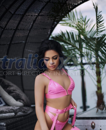 Photo escort girl Ellana: the best escort service