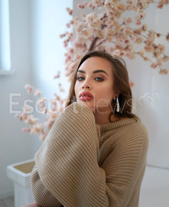 Photo escort girl Sati: the best escort service