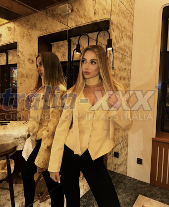 Photo escort girl Korolina Vip: the best escort service