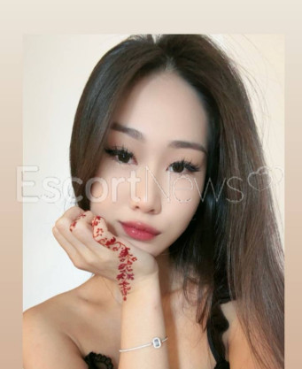 Photo escort girl Miya Love: the best escort service