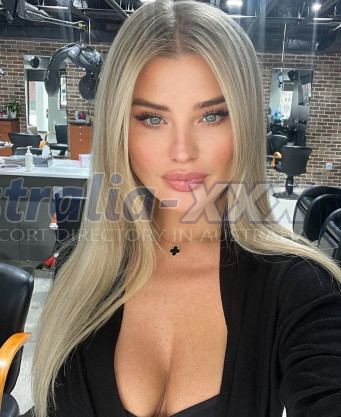 Photo escort girl Alexa: the best escort service