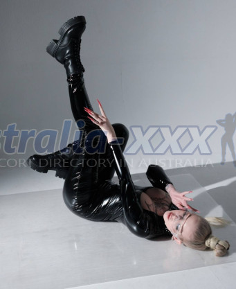 Photo escort girl Rihanna: the best escort service