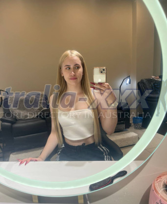 Photo escort girl Heily: the best escort service