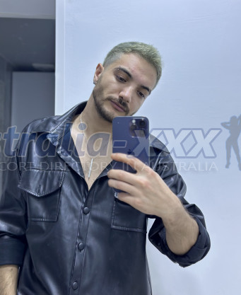 Photo escort girl Zeyn: the best escort service